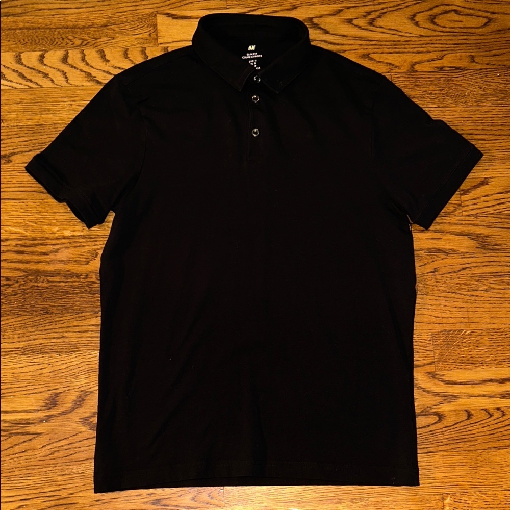 H&M Men’s Black Polo Shirt with Three-Button Placket